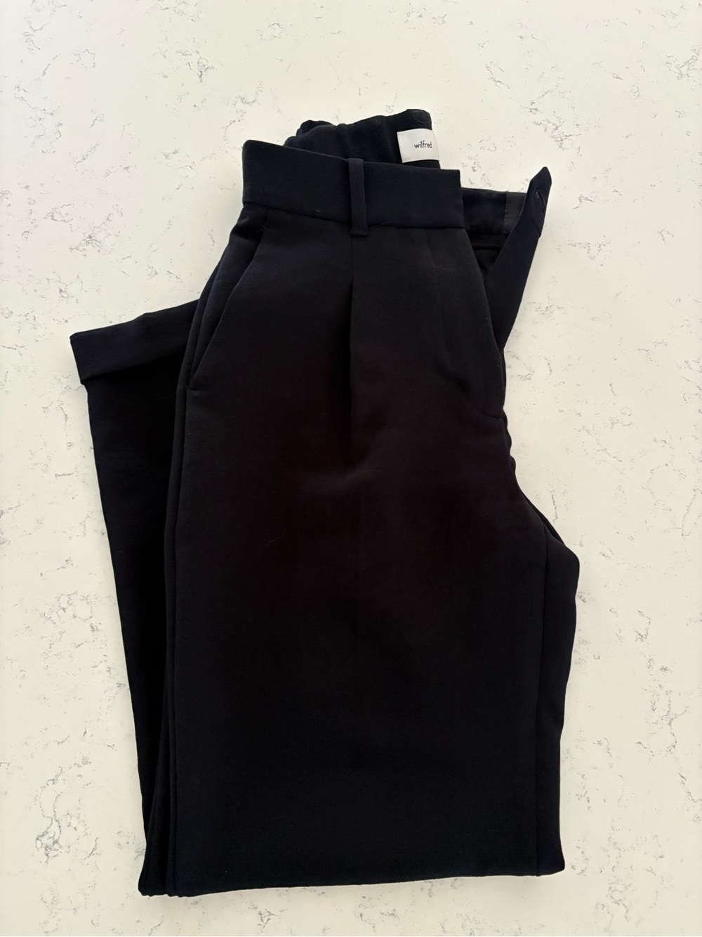Aritzia - Wilfred - Dashwood Pant - Sz 0 - Black